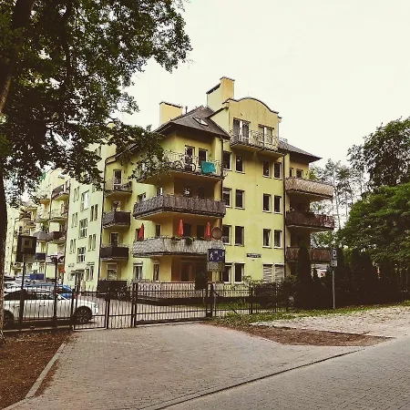 Prinzessin Agnes 아파트 미엥지즈드로예